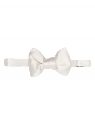 Silk bow-tie