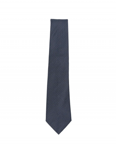 Silk tie
