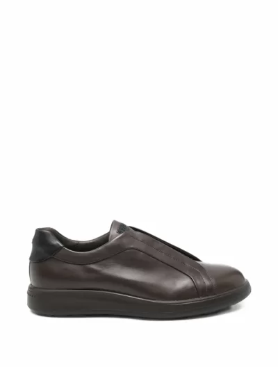 Leather sneakers